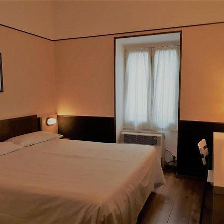 Hotel Eden Бавено Екстериор снимка