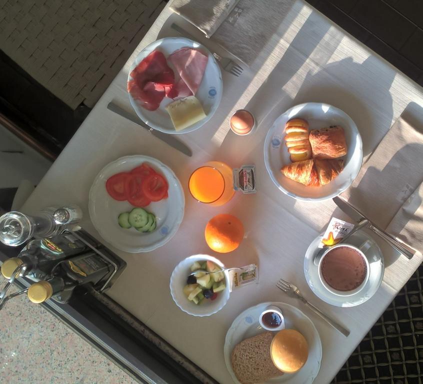Hotel Eden Бавено Екстериор снимка