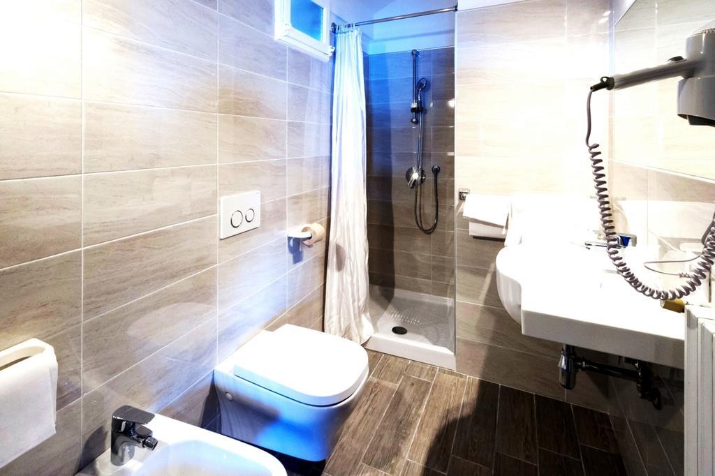 Hotel Eden Бавено Екстериор снимка