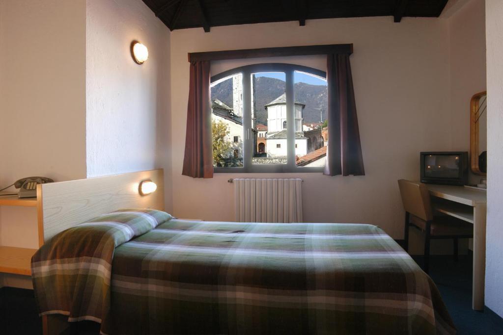 Hotel Eden Бавено Стая снимка