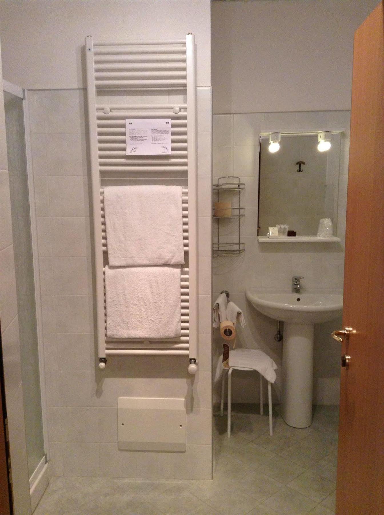 Hotel Eden Бавено Екстериор снимка