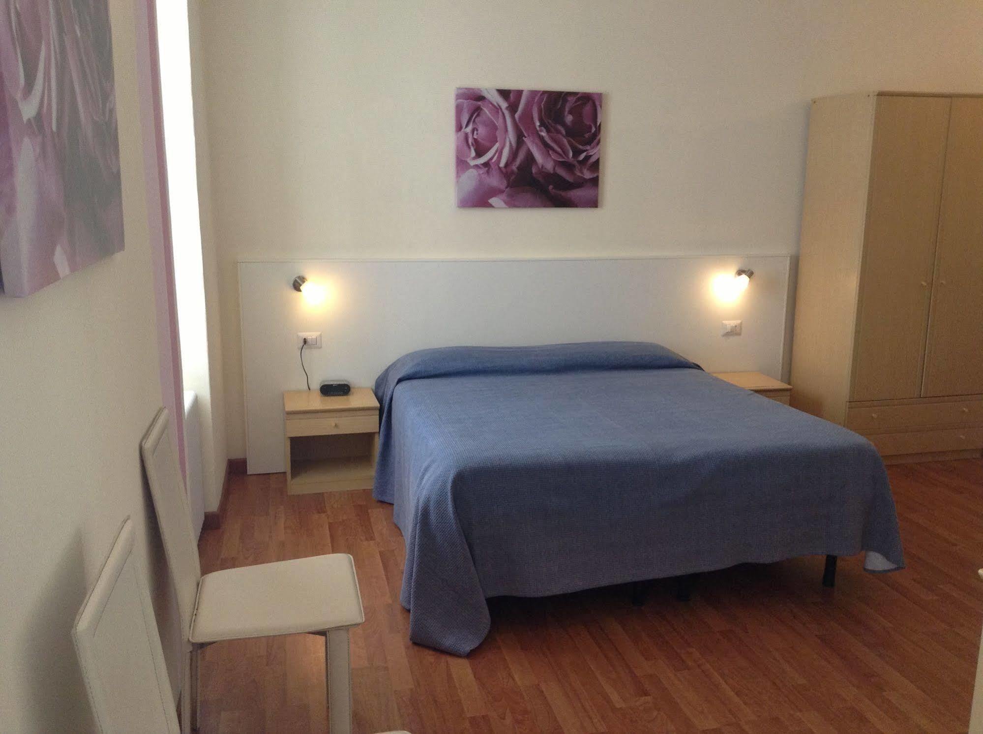 Hotel Eden Бавено Екстериор снимка