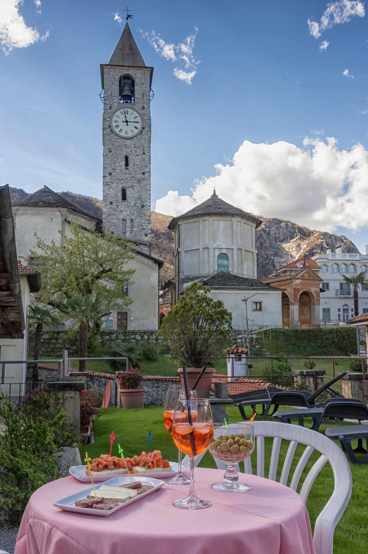 Hotel Eden Бавено Екстериор снимка